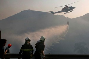 Riesgo máximo de incendios forestales en tres islas